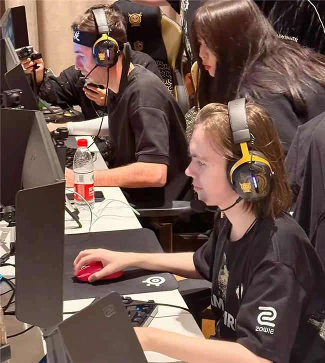 Team 9z 成功晋级 IEM Cologne 2024