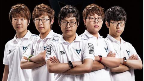 外媒排名十大上单选手：圣枪哥无缘，那个男人只排第三