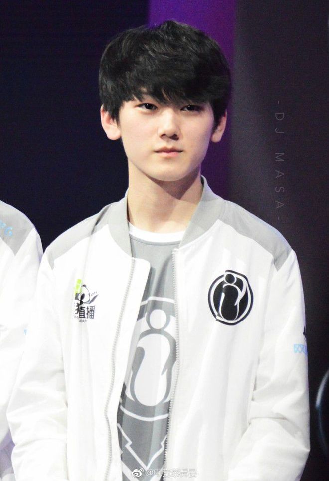 DemQQ 离开 Monte 加入 Passion UA