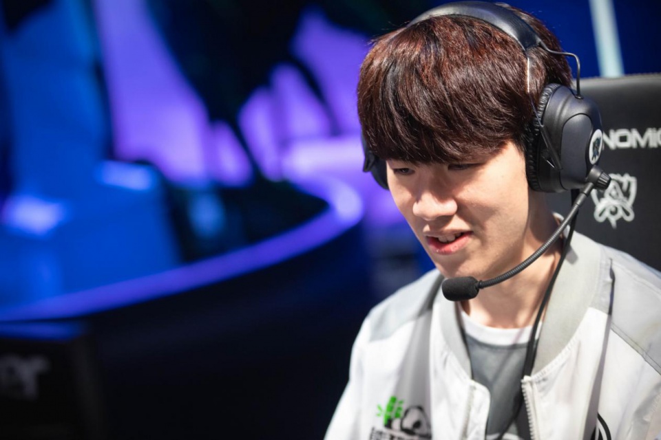 WE官博崩溃发文：难获一胜